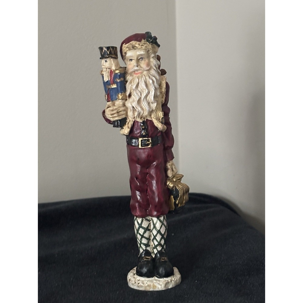 Eluceo wood carved look resin Santa w Nutcracker New Christmas 7+ in tall figure